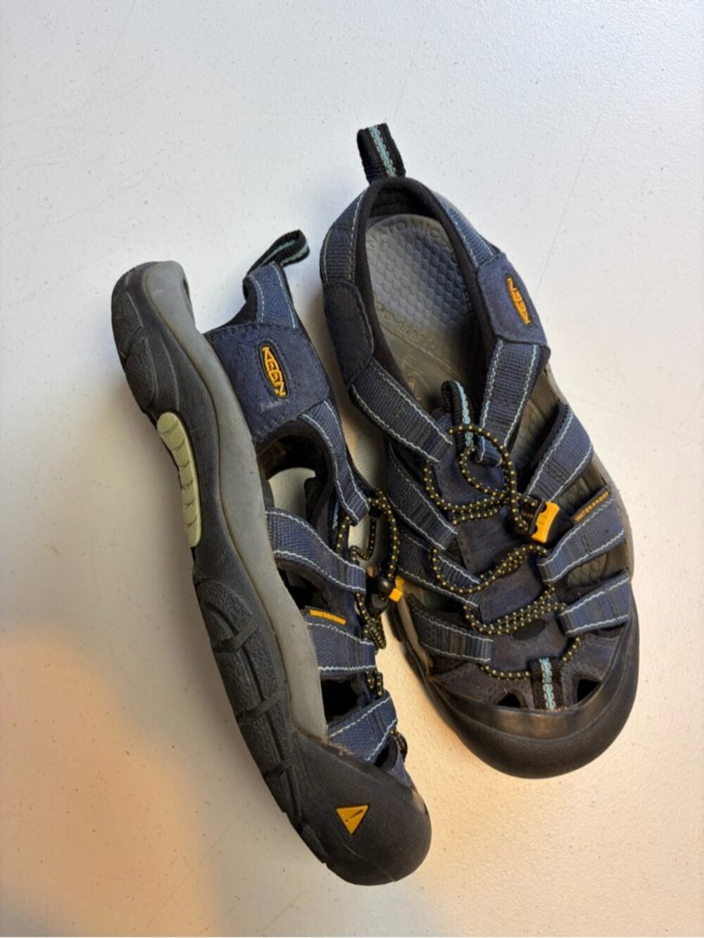 Keen Men’s size 7 Blue Sandals shoes Hiking Outdoor